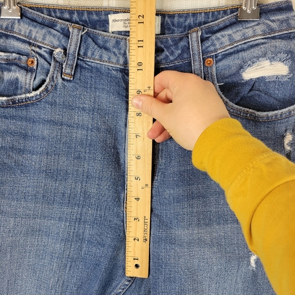 Abercrombie and Fitch Curve Love The Mom High Rise Jeans Blue Size 28/6R - Picture 5 of 10